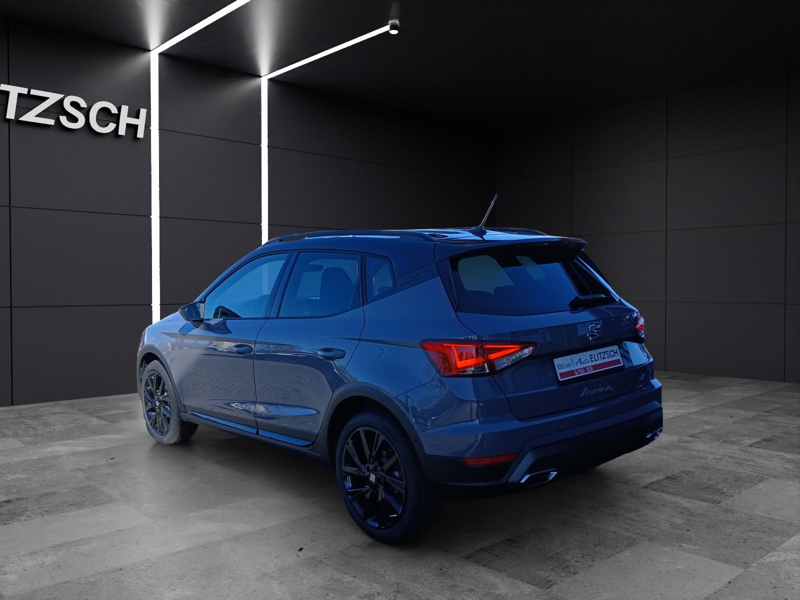 Fahrzeugabbildung SEAT Arona TSI FR Black Edition DSG LED Navi AID ACC