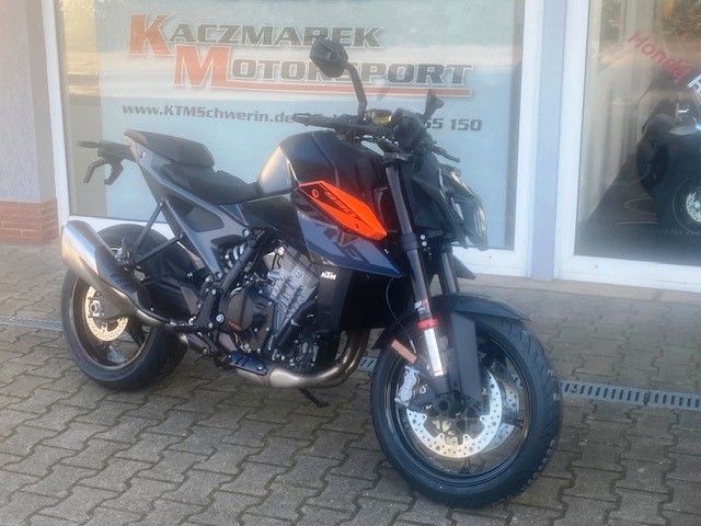 KTM 990 Duke mit 4 Jahren Premium-Garantie