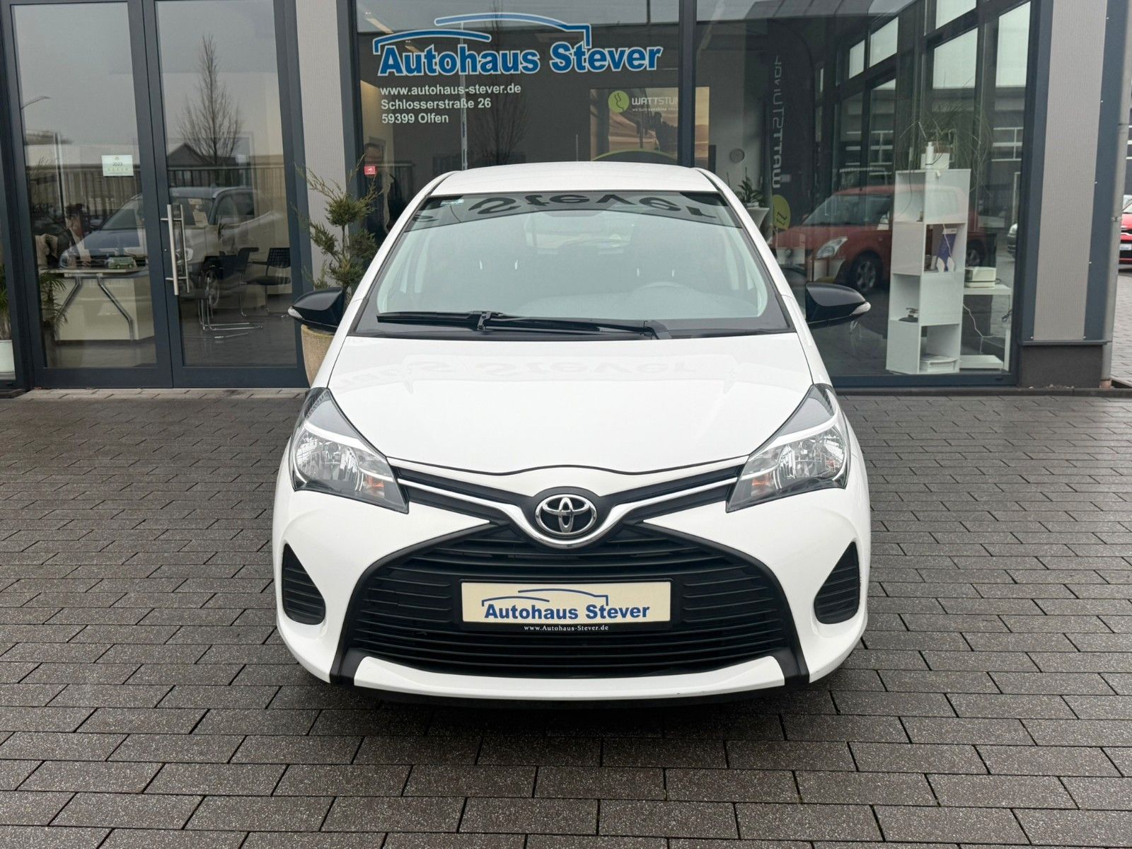 Fahrzeugabbildung Toyota Yaris Basis