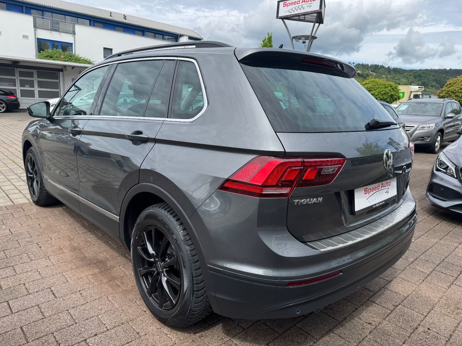 Volkswagen Tiguan 2.0 TDI Comf./AHK/KAM. 360°/ACC/NAVI/1.HD foto 8