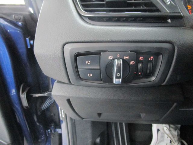 218d Active Tourer Aut. AHK/PPS/Navi/SHZ/WR