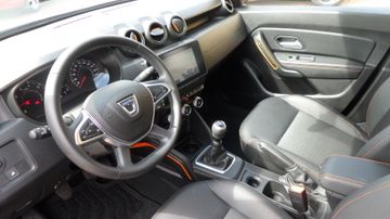 Dacia Duster Extreme TCe 130 PS mit AHZV Kamera, Navi,