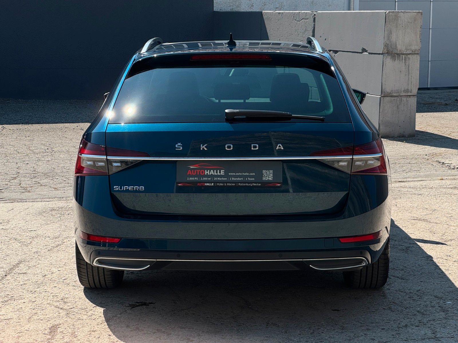 Fahrzeugabbildung SKODA Superb 2.0 TSI L&K Canton Pano Mem. ACC AHK LED