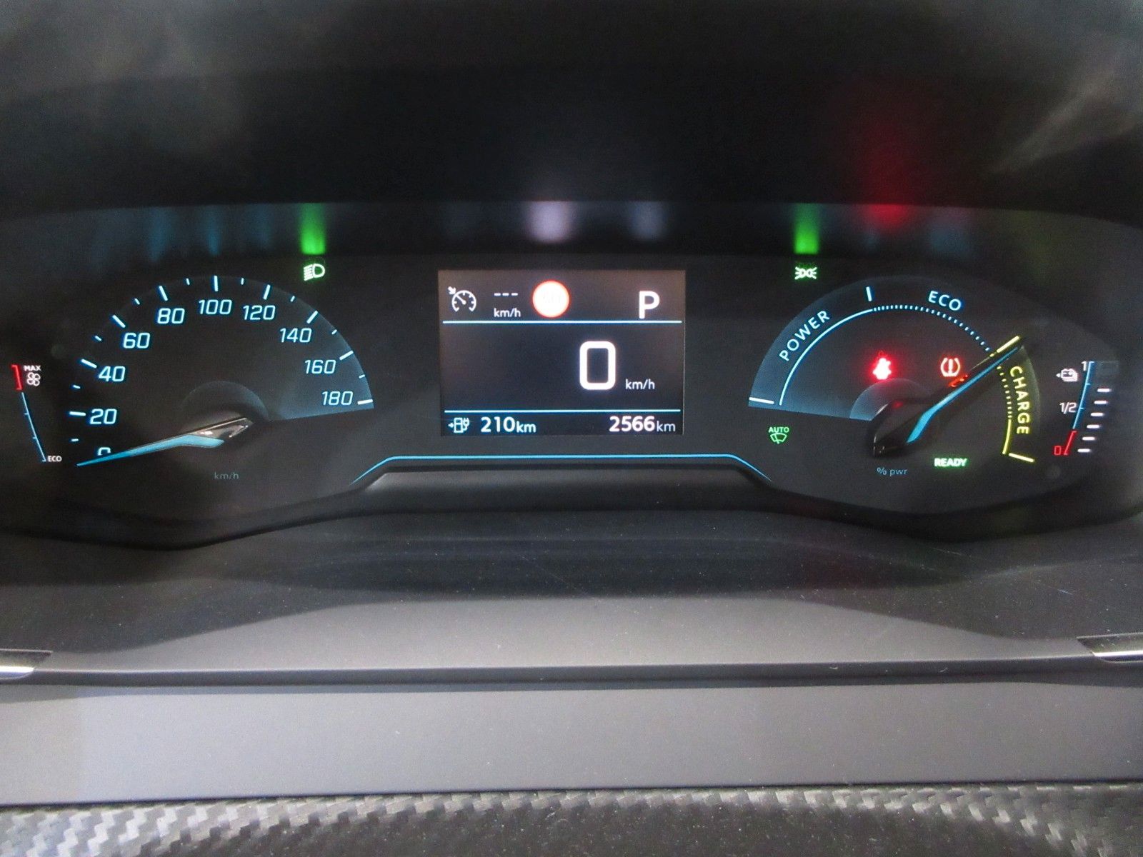 Fahrzeugabbildung Peugeot e-208 Active LED/PDC/TEMPOMAT