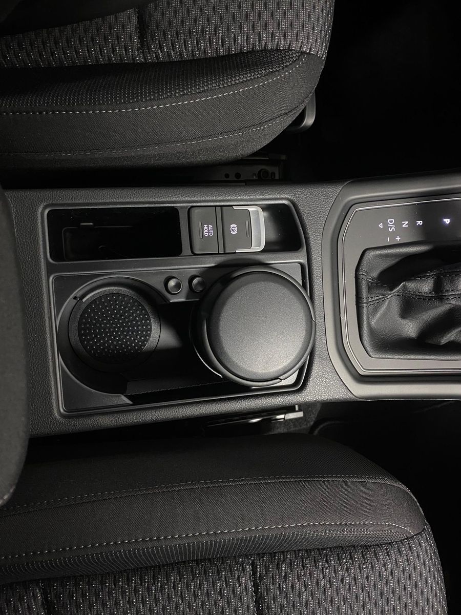 Fahrzeugabbildung Volkswagen Touran 1.5 TSI R-LINE COMFORTLINE DSG+ACC+AHK