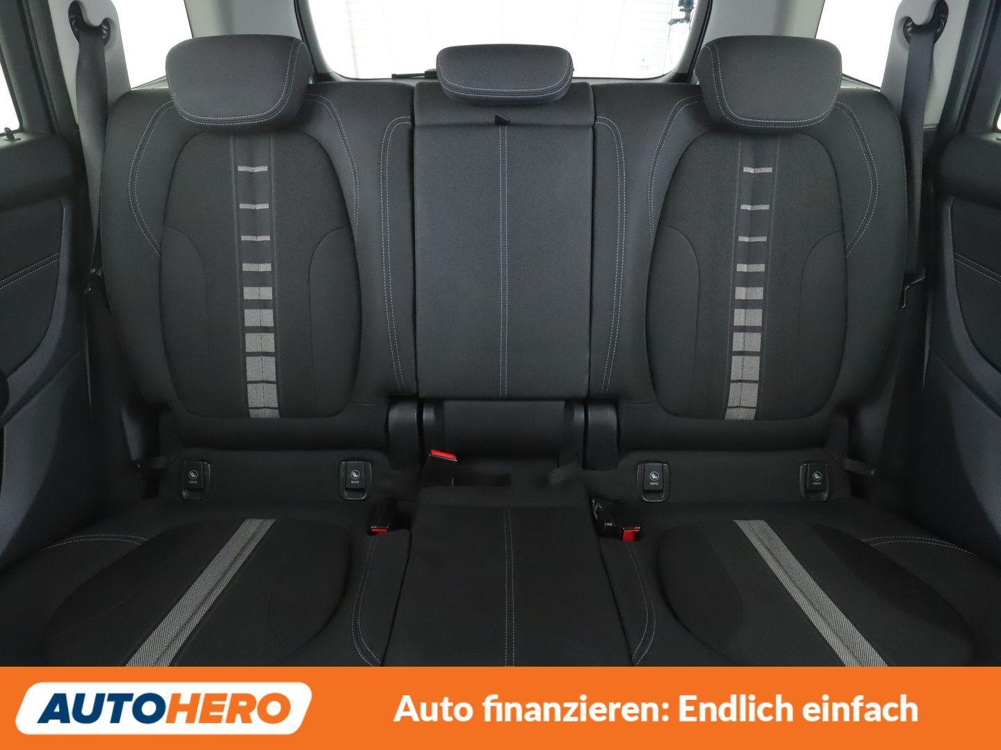 BMW 220i Gran Tourer Advantage Aut.*NAVI*LED*PDC*
