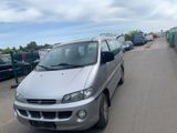 Hyundai H-1 mit 8 Sitzplätze . TÜV 06.2025 - Hyundai aus 2000