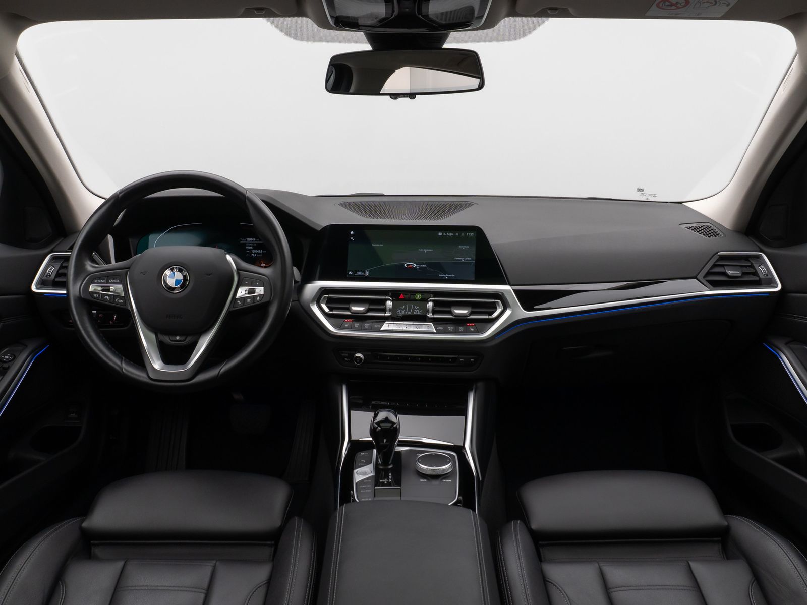 Fahrzeugabbildung BMW 330i xD SportLine Panorama Kamera Laser DAB HiFi