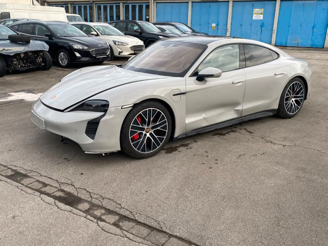 Porsche Taycan GTS *Beifahrer-Display*TurboAero*SportChr