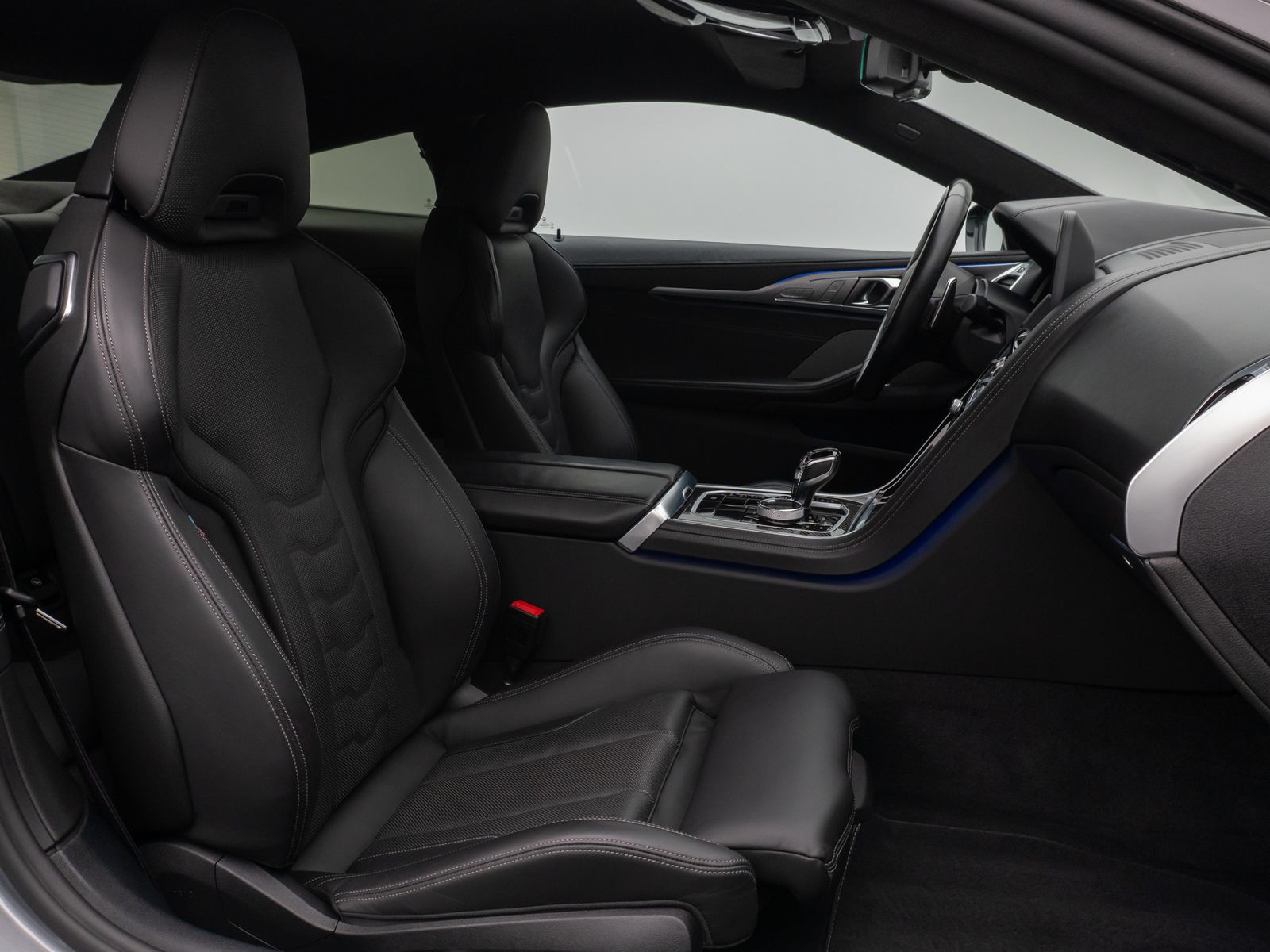 Fahrzeugabbildung BMW M850i xD Coupé Laser 360° HUD DAB H/K SoftCose