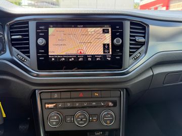 Volkswagen T-Roc +Klimaauto.+SHZ+Navi+PDC+Tempo+