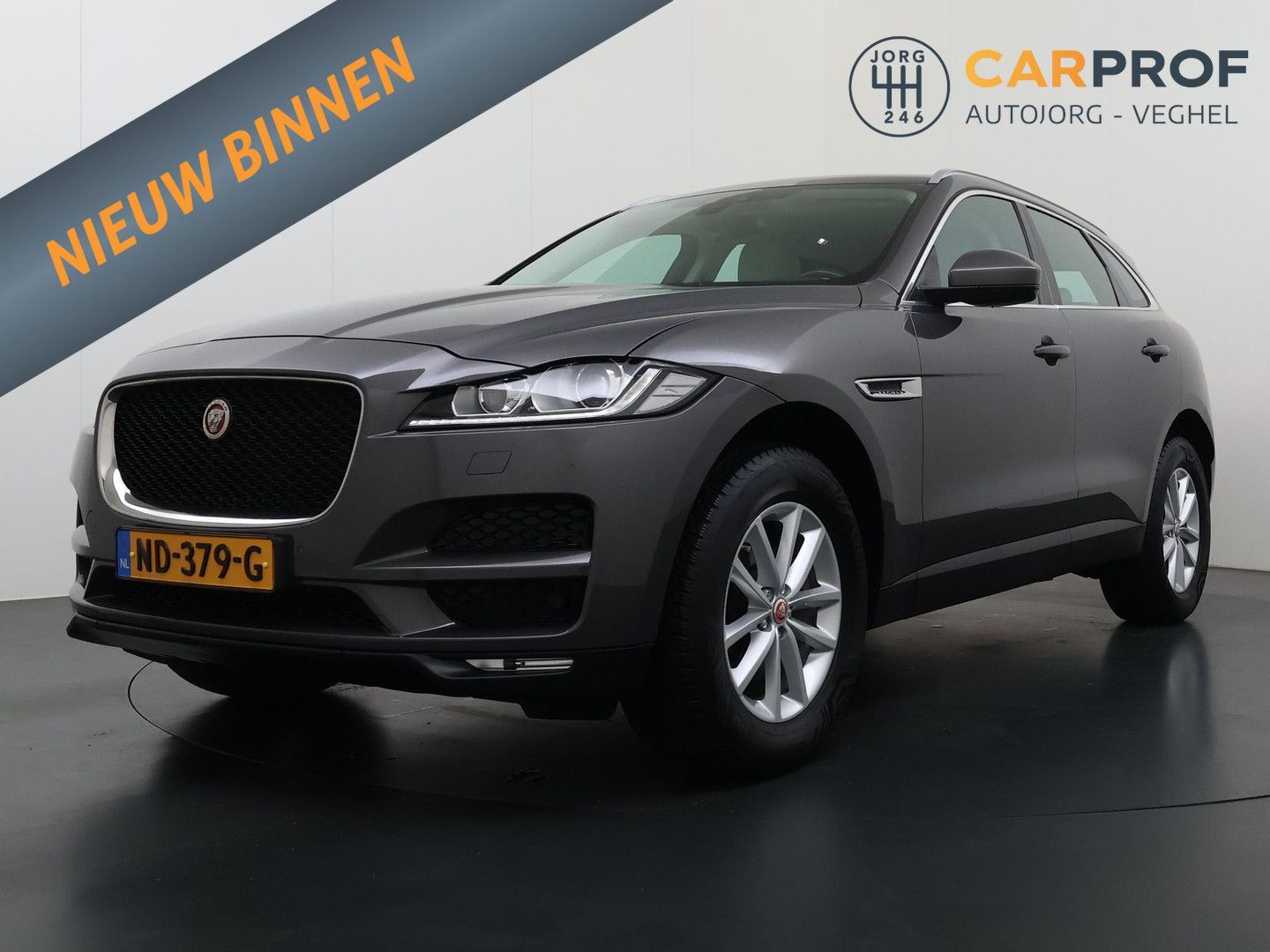 JAGUAR F-Pace