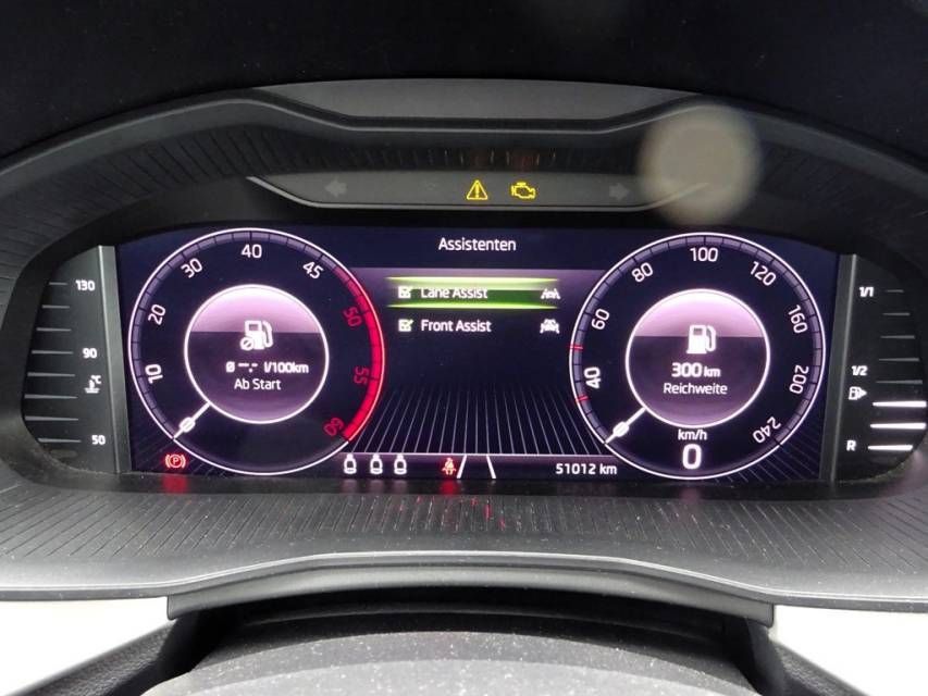 Fahrzeugabbildung SKODA Scala 1,6 TDI Drive 125 Navi RFK AHK