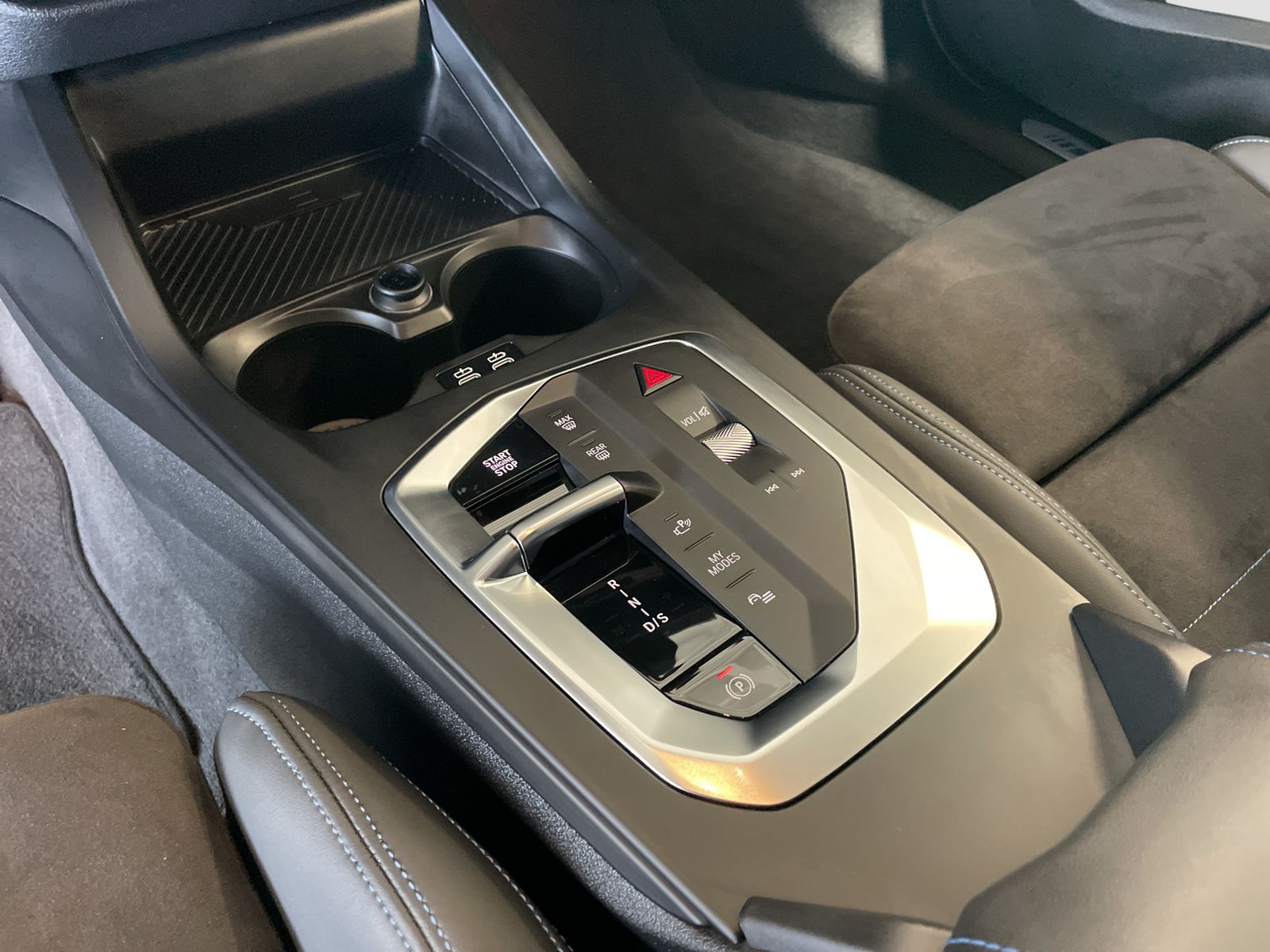 BMW 220 - Bild 17