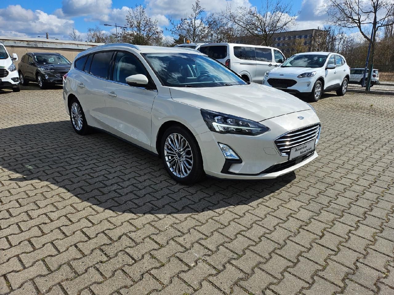 Fahrzeugabbildung Ford Focus Turnier Titanium