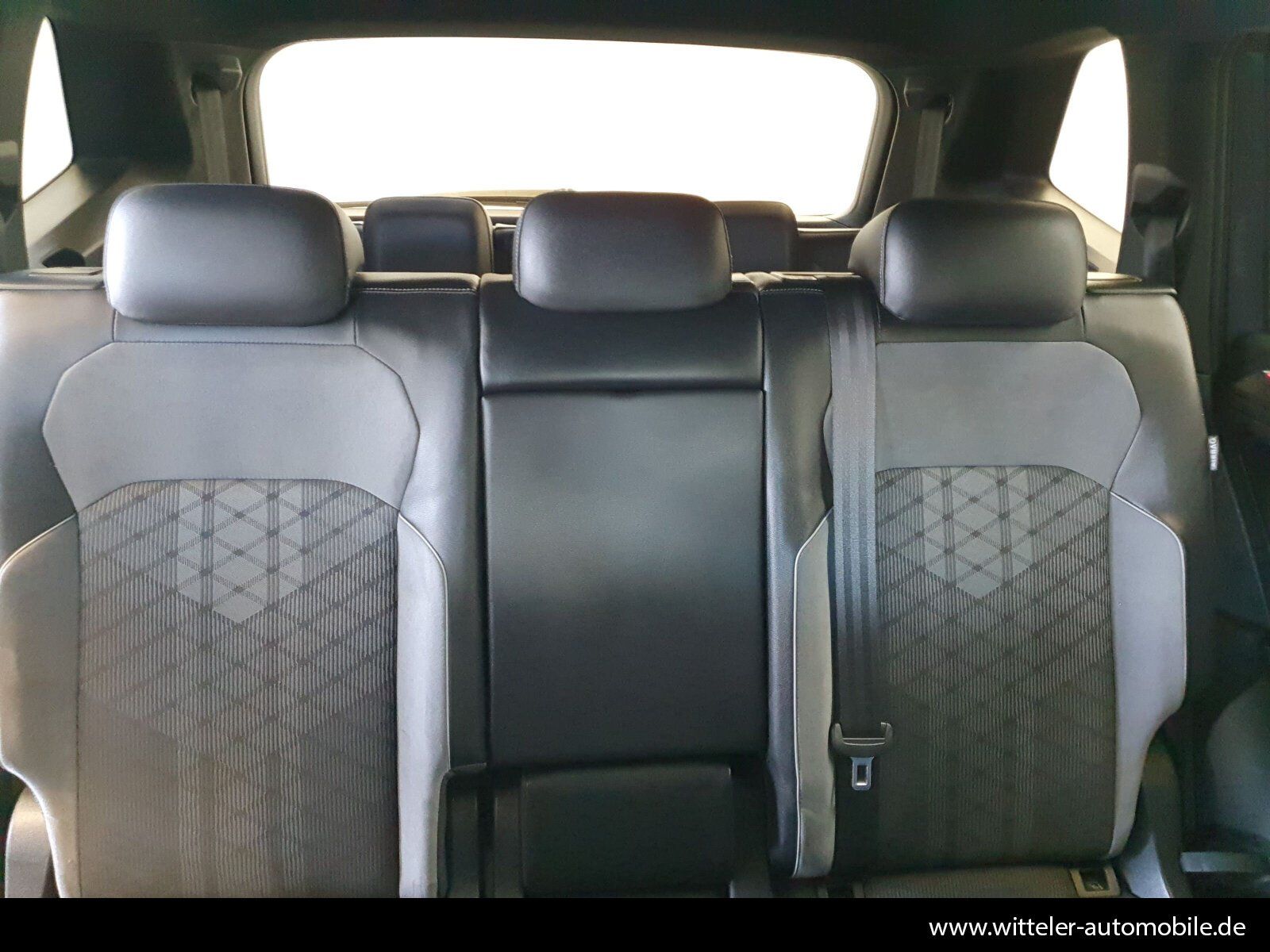 Volkswagen Tiguan Allspace R-Line 7-Sitze 4Motion AHK Sound foto 21