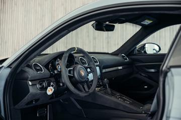 صورة مصغرة 23 لـ 2023 Porsche CAYMAN