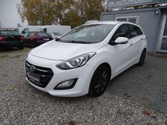 Fahrzeugabbildung Hyundai i30 blue Style  **AHK / NAVI / KAMERA / 1-HAND**