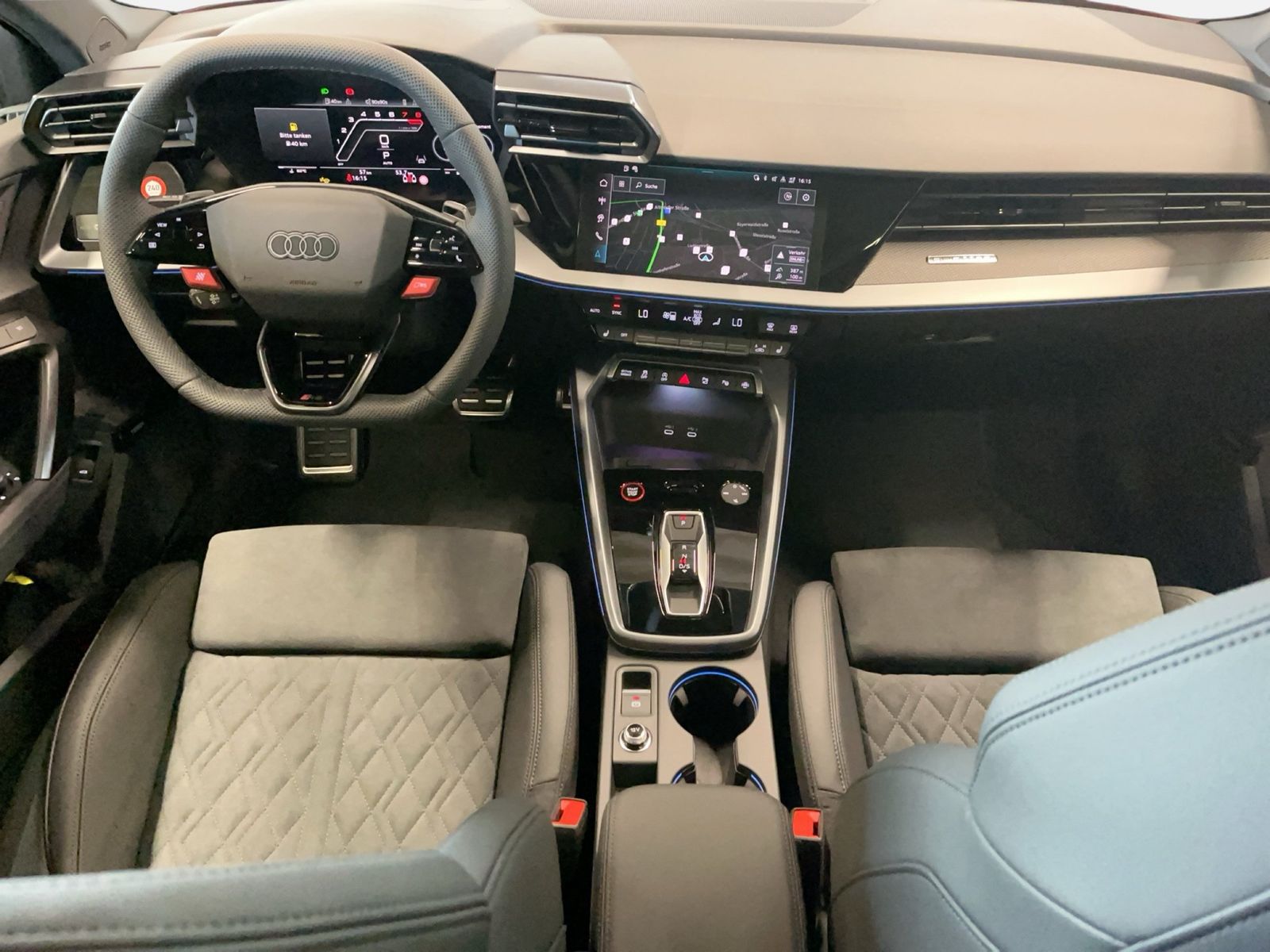 Audi RS3 - Bild 10