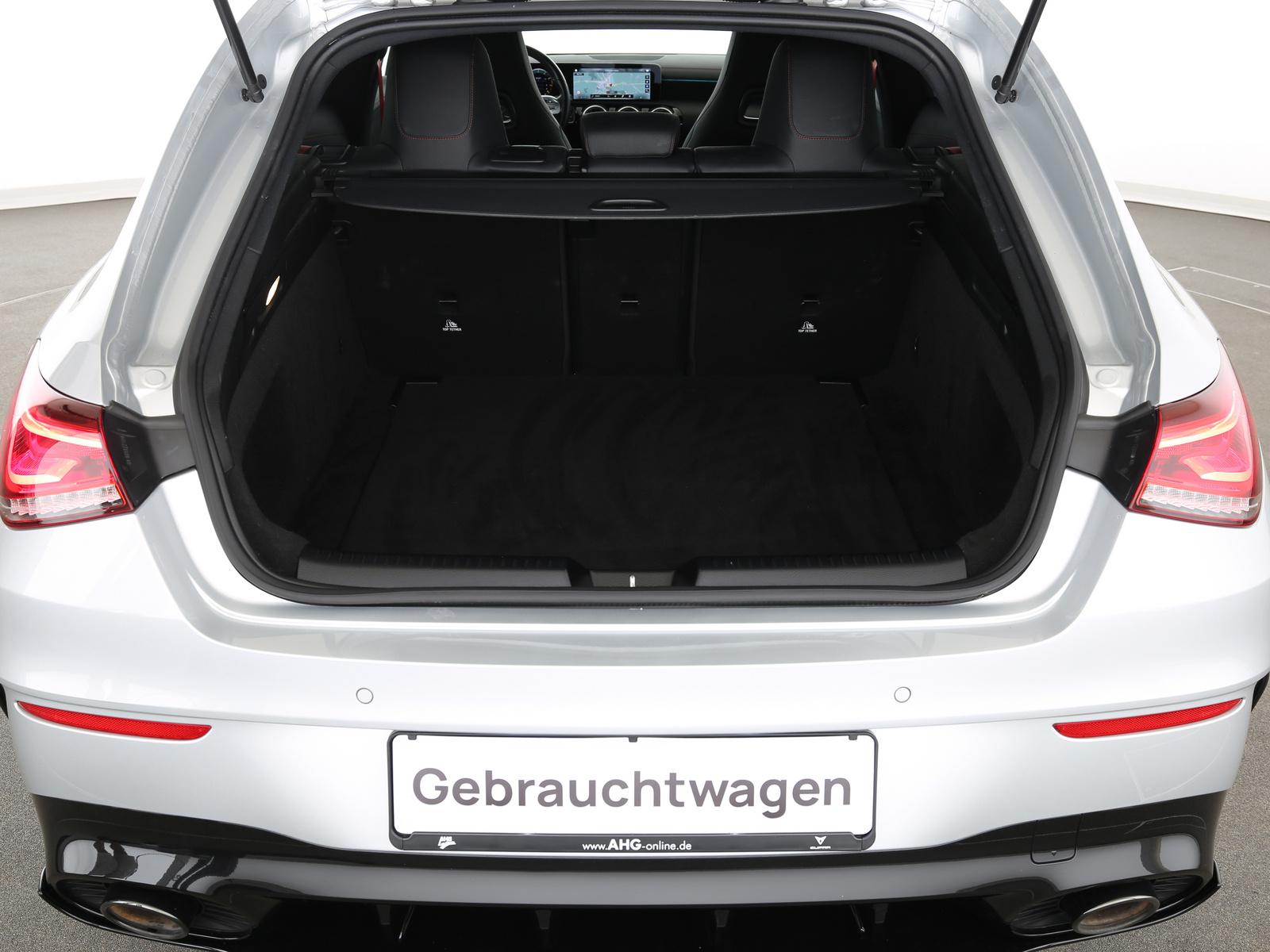Mercedes-Benz CLA 35 AMG Shooting Brake