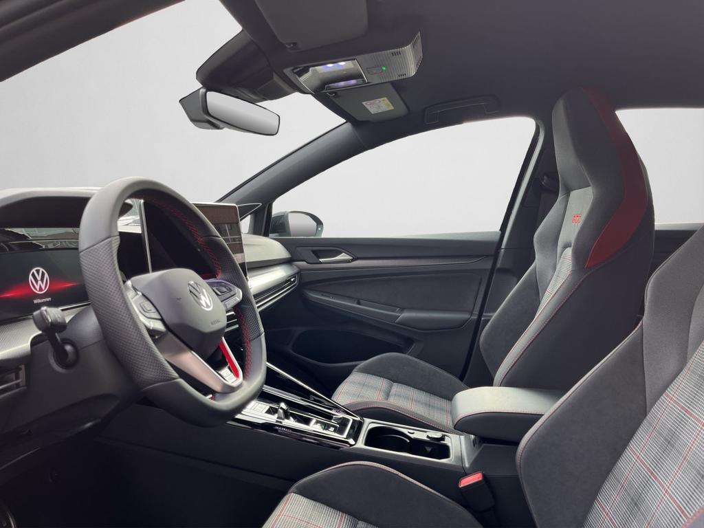 Volkswagen Golf 12