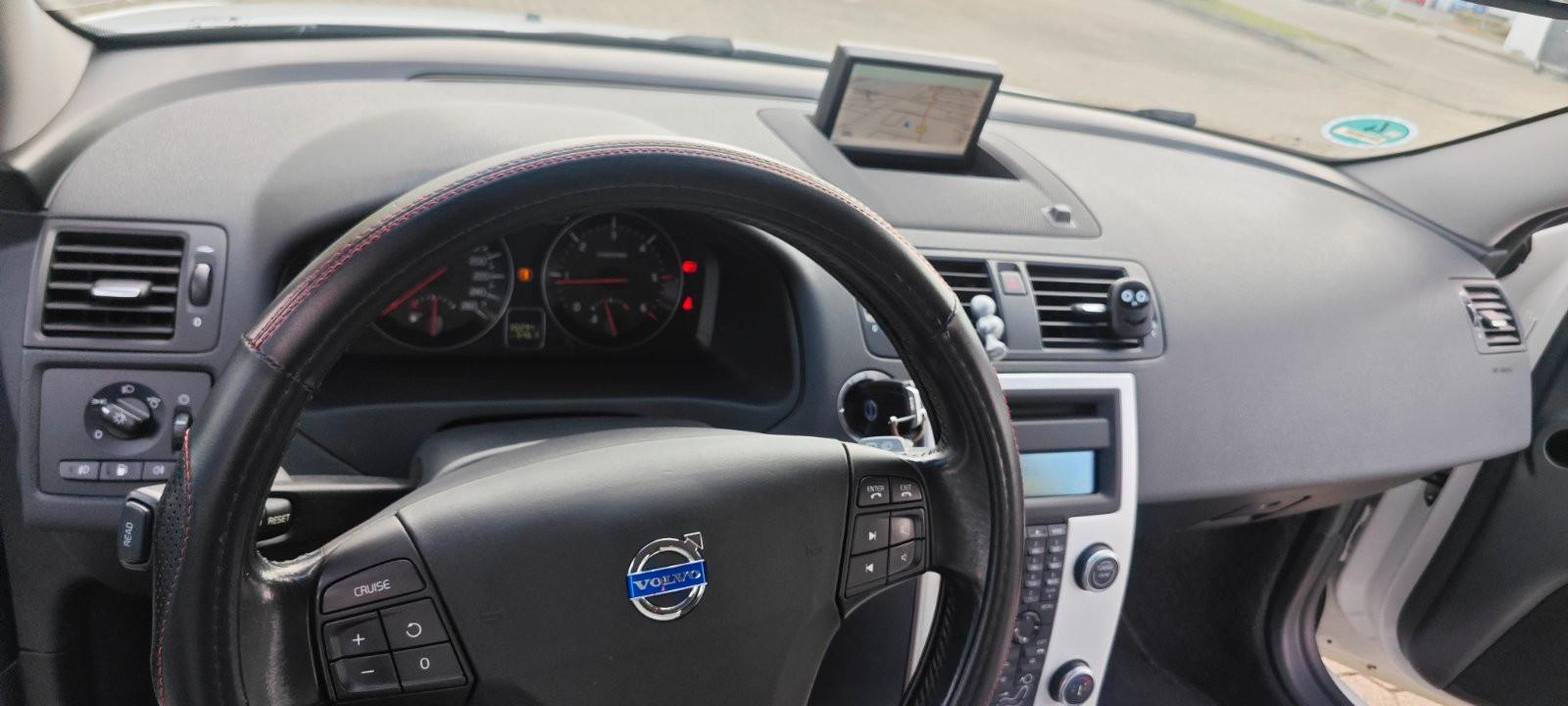 Volvo V50 2011 — photo 12