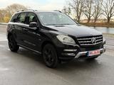 Mercedes-Benz ML350CDI*Distronic*Totwinkel*Standheizung*Comand - Mercedes-Benz ML 350 in Oberhausen