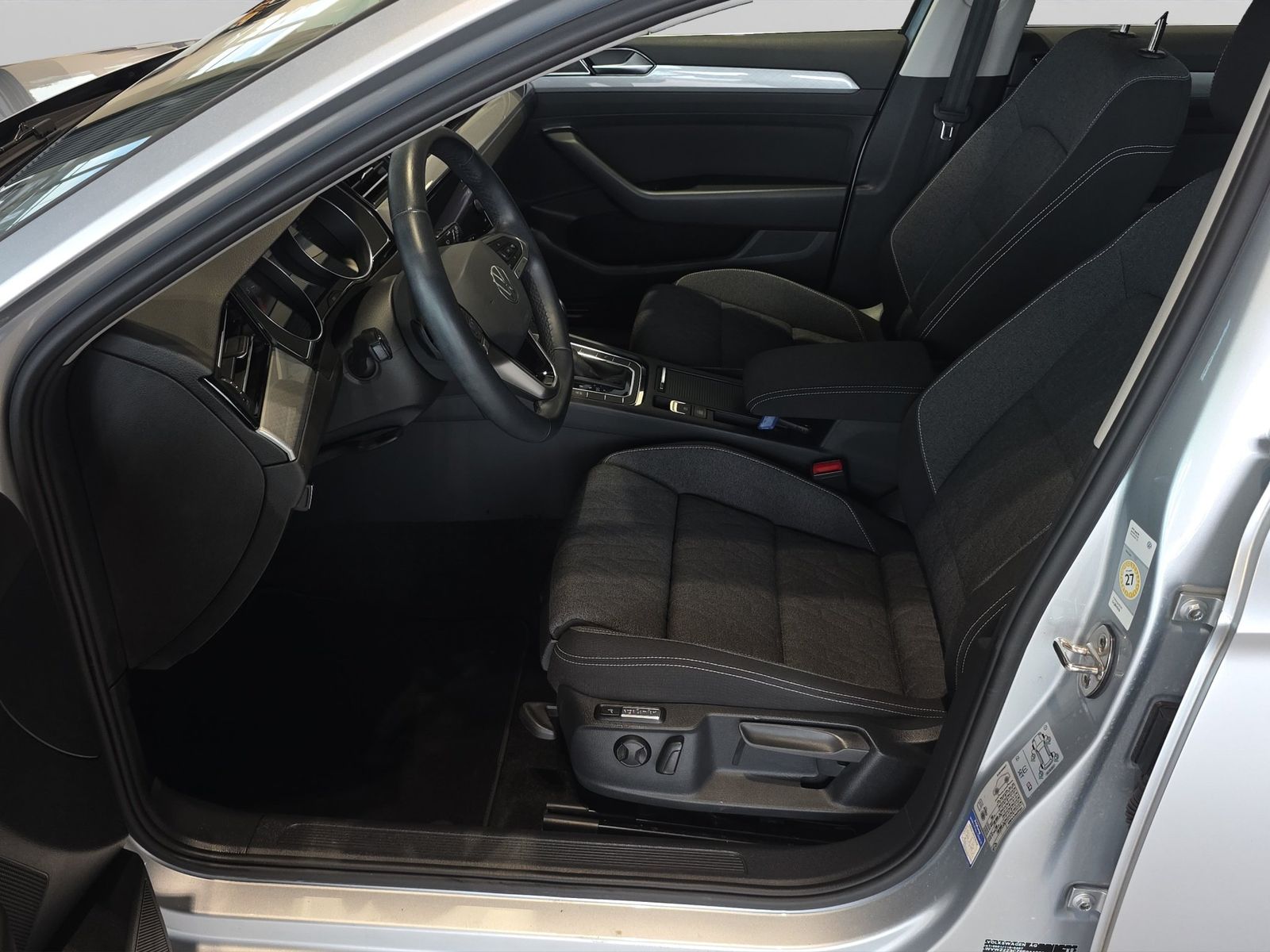 Volkswagen Passat Variant - Bild 12