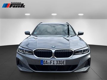 BMW 330e xDrive Touring A Head-Up HiFi DAB LED RFK