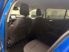 FORD Ford Focus NAVI DAB USB ISOFIX LENK+SITZHZG FORD Ford Focus NAVI DAB USB ISOFIX LENK+SITZHZG
