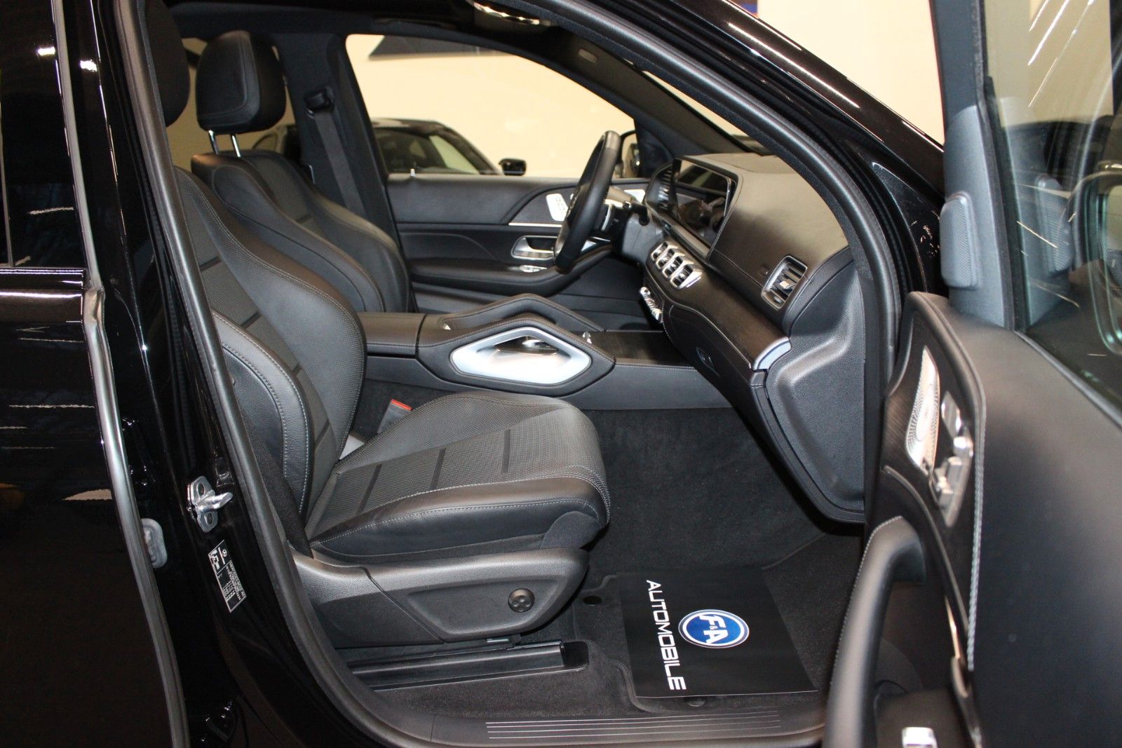 Fahrzeugabbildung Mercedes-Benz GLE 450d AMG Line Burmester+Pano+HeadUp+NightPkt