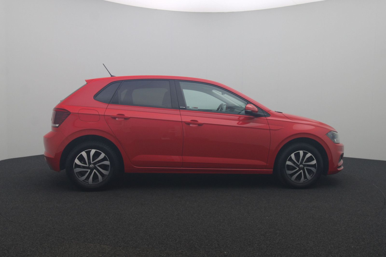 Fahrzeugabbildung Volkswagen Polo VI 1.0 TSI DSG Active