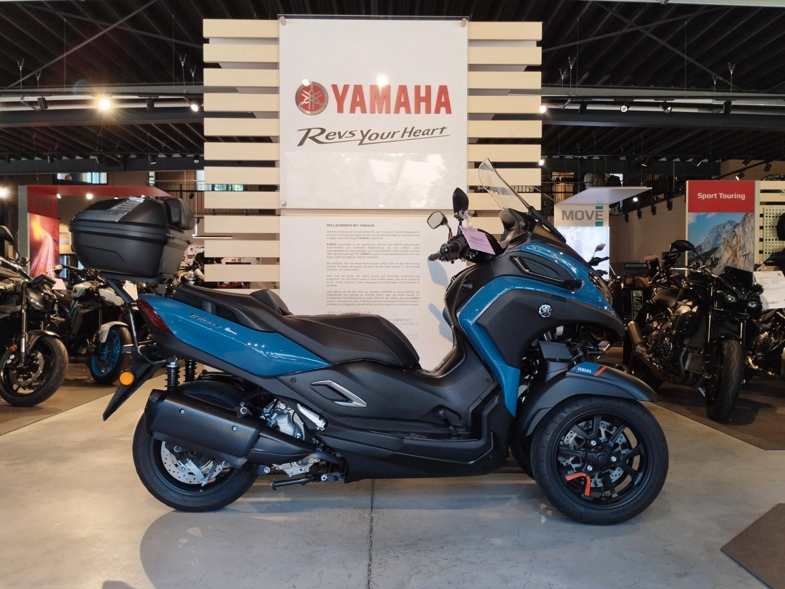 Yamaha Tricity 300 *1. Hand*