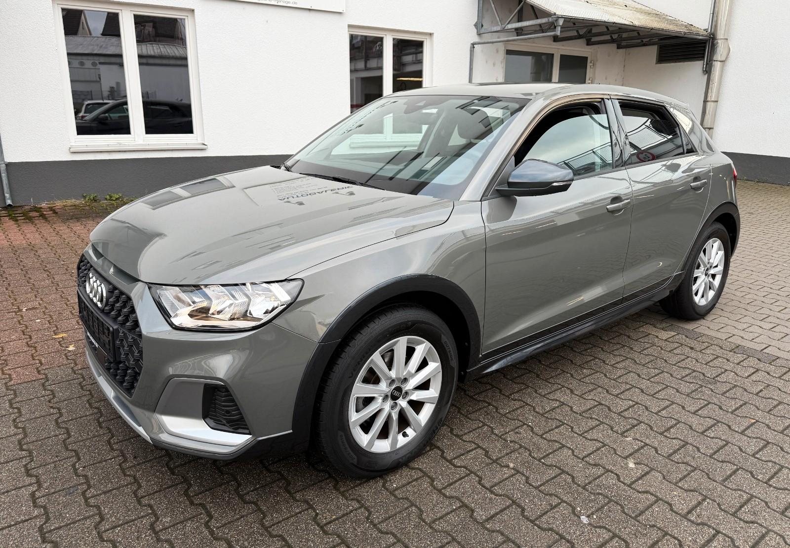 Audi A1 ALLSTREET 30 TFSI NAVI/SHZ/VIRTUAL/1HAND