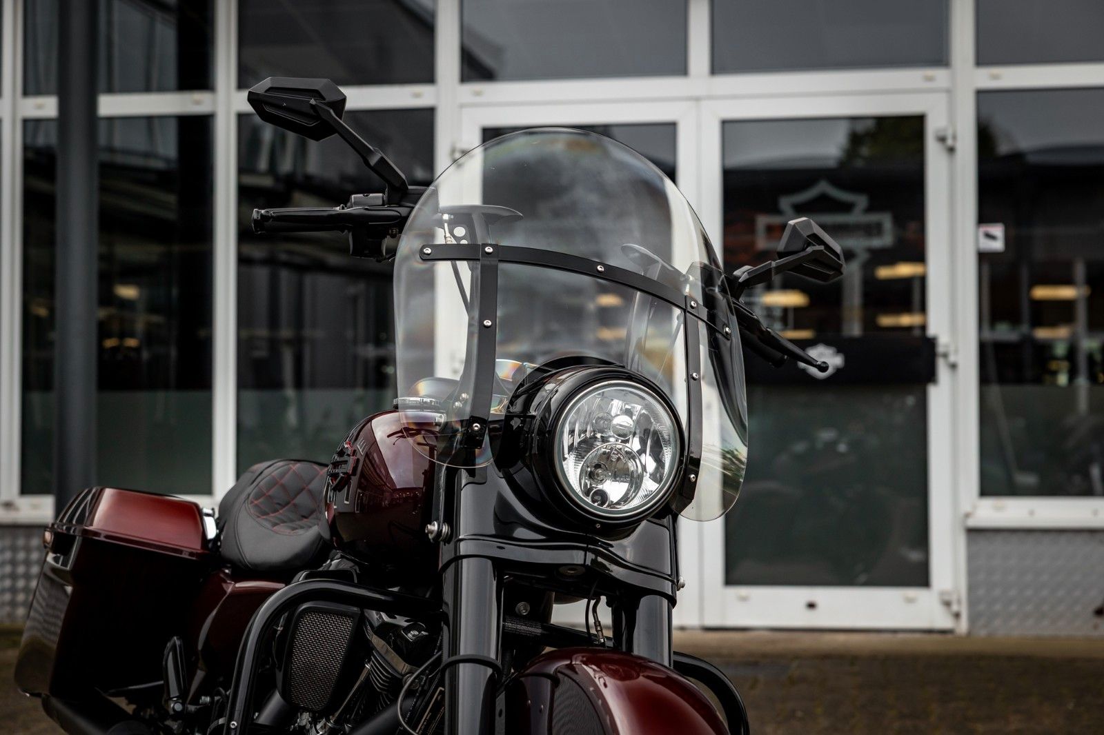 Fahrzeugabbildung Harley-Davidson FLHRXS ROAD KING SPECIAL 114 CUI - JEKILL&HYDE -