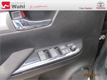 Toyota Hilux - 4