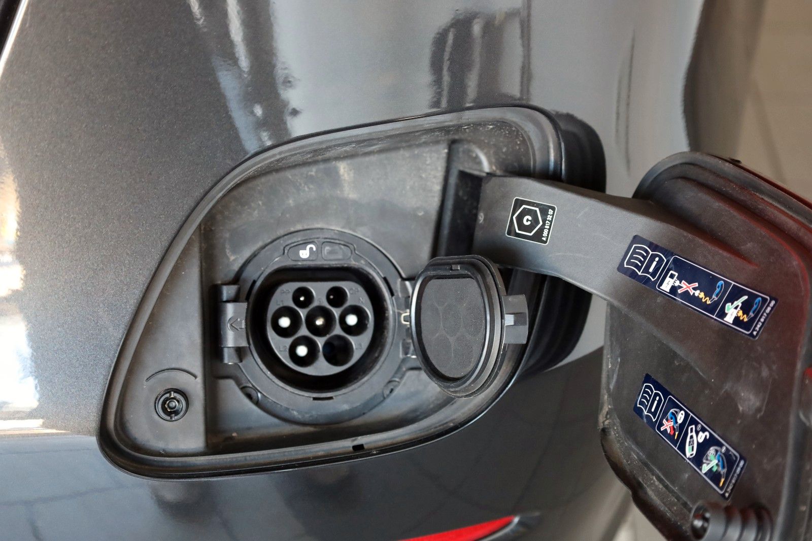 Fahrzeugabbildung Mercedes-Benz GLC 300 de Coupe 4M,AMG line,Night Pak, Designo