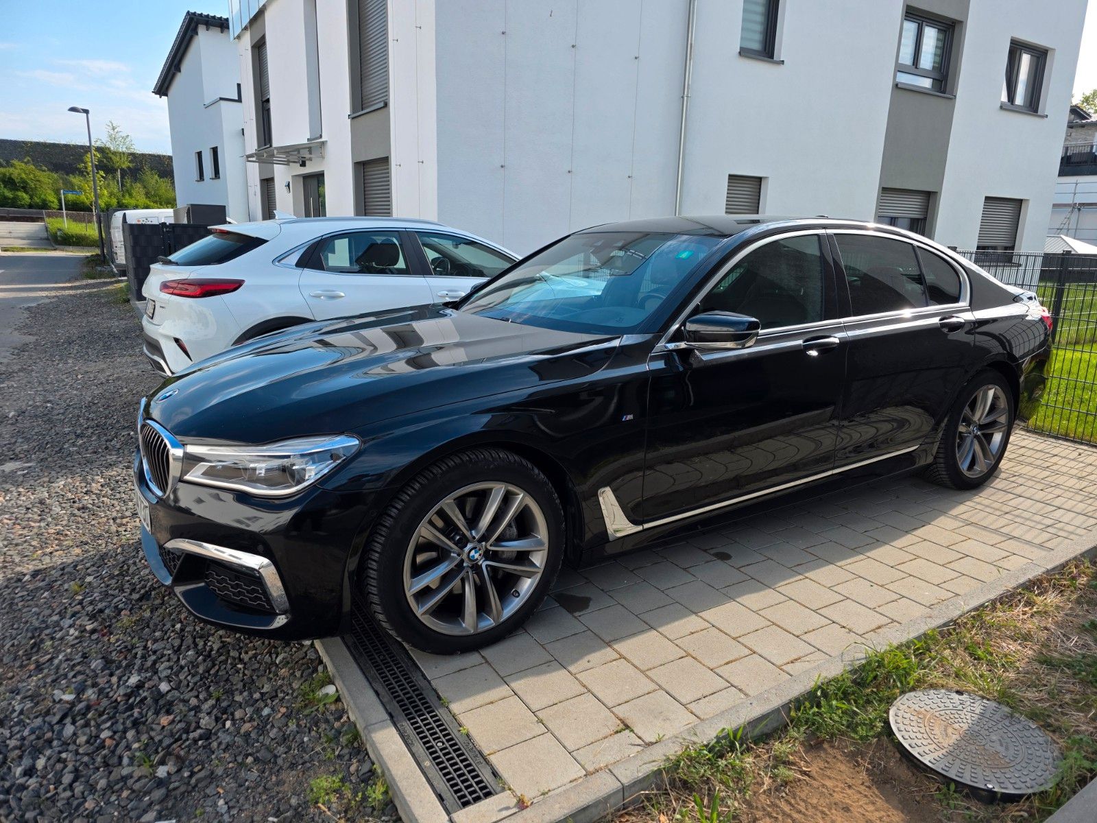 BMW (N730d xDrive | M Sportpaket | HUD | Massagesitz
