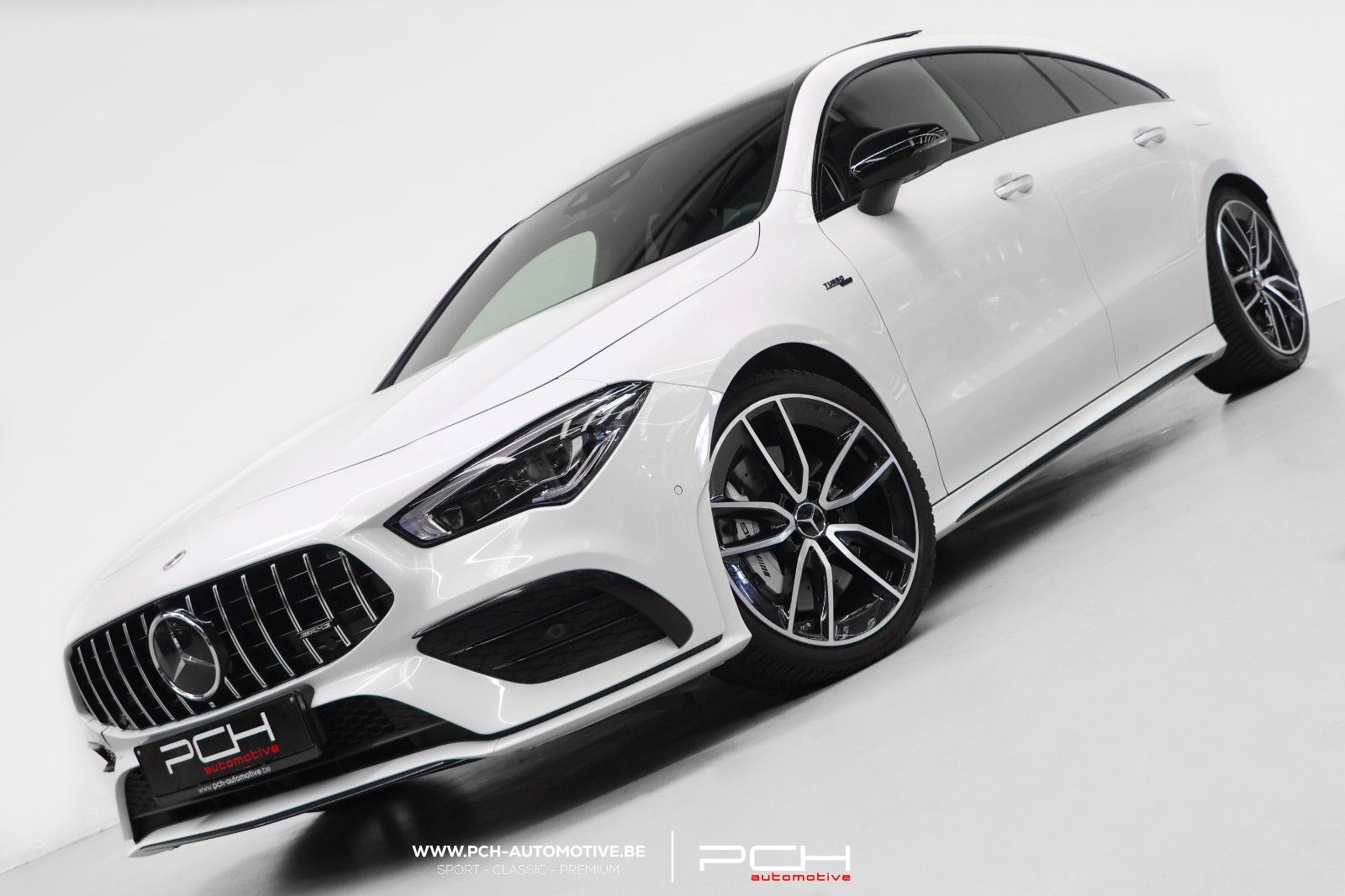 MERCEDES-BENZ CLA 35 AMG Shooting Brake 2.0 Turbo 306hp 4Matic
