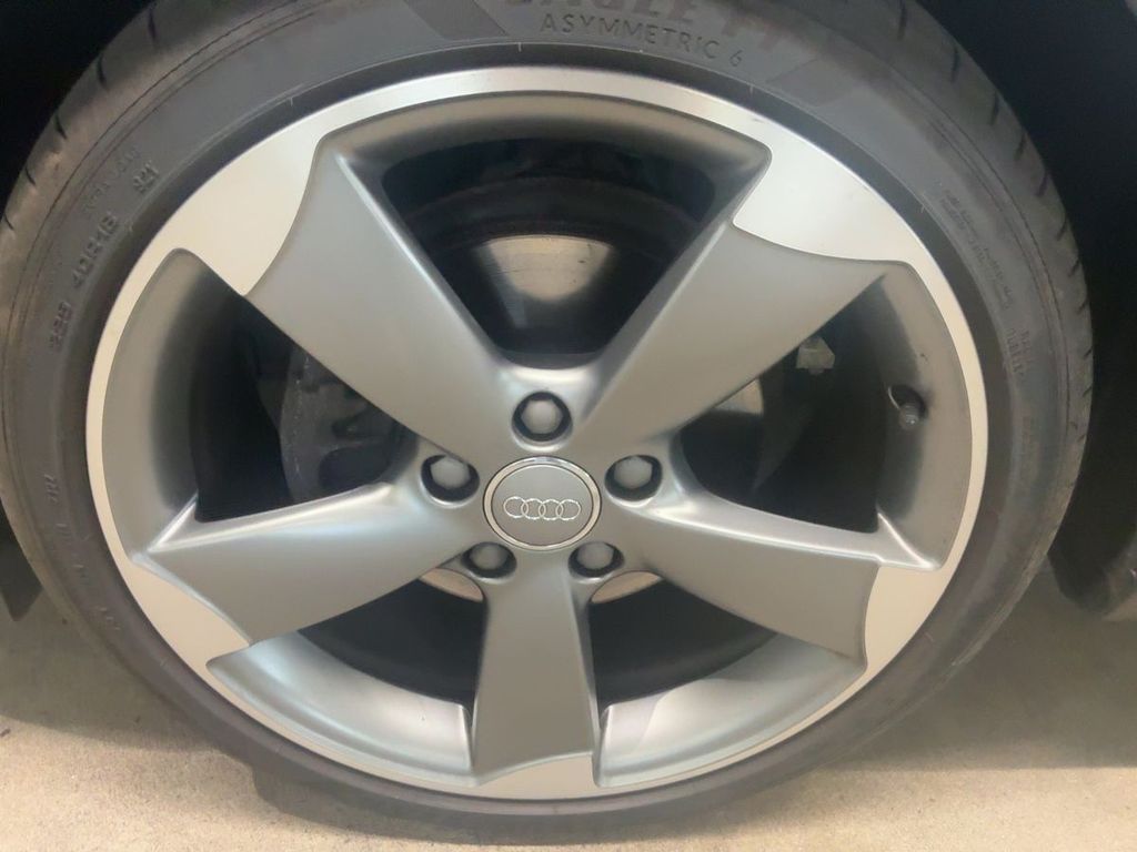 1.4 TFSI S-line Bi-Xenon AHK Tempomat 1.Hand