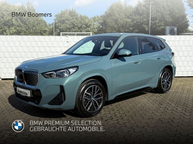 BMW iX1 xDrive30 M Sport HUD AHK Adap. LED Adap. M-F