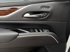 CADILLAC Escalade 6.2L V8 Premium Luxury AKG Sound Kamera