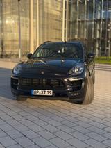 Porsche Macan S  - Porsche Gebrauchtwagen in Köln
