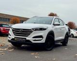Hyundai Tucson blue Classic 2WD*1.Hand*Erst 88 Tkm*Navi* - Hyundai Tucson Classic mit Benzin-Antrieb