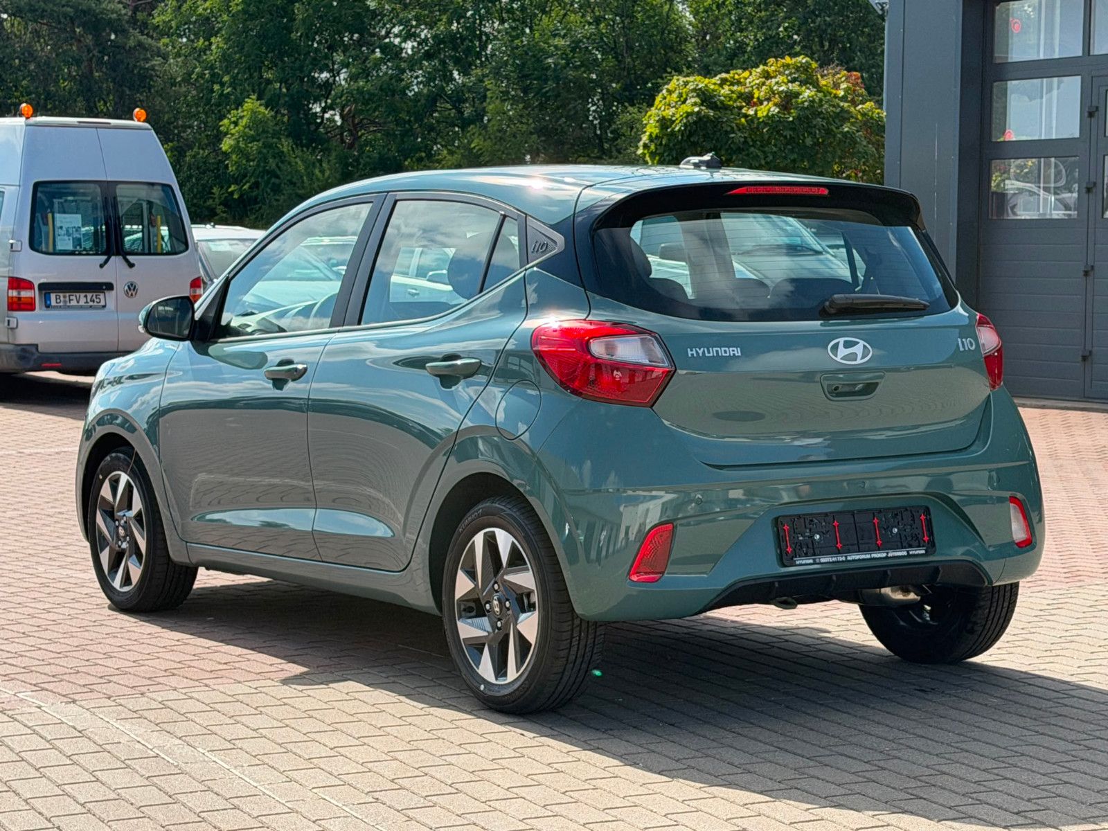 Fahrzeugabbildung Hyundai i10 1.0 Trend *Klima*Navi*CarPlay*PDC*RFKamera*