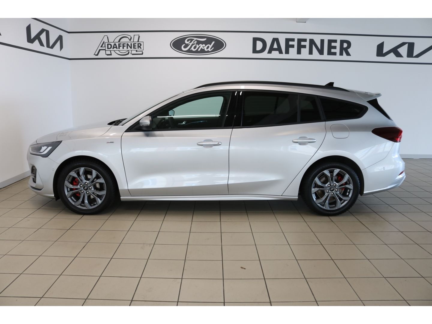 Fahrzeugabbildung Ford Focus ST-Line X VerkehrszeichenERK LED Tempomat