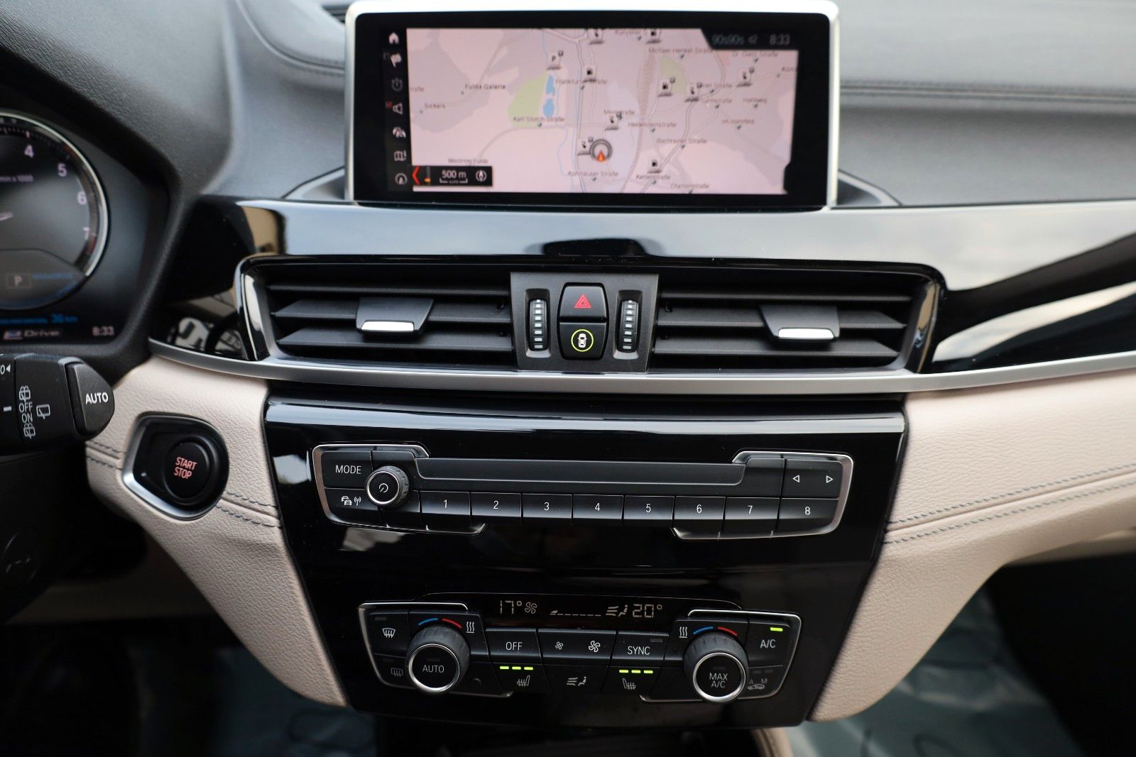 Fahrzeugabbildung BMW X1 xDrive 25 e Sport Line,Leder,Navi,LED,SH, +WR