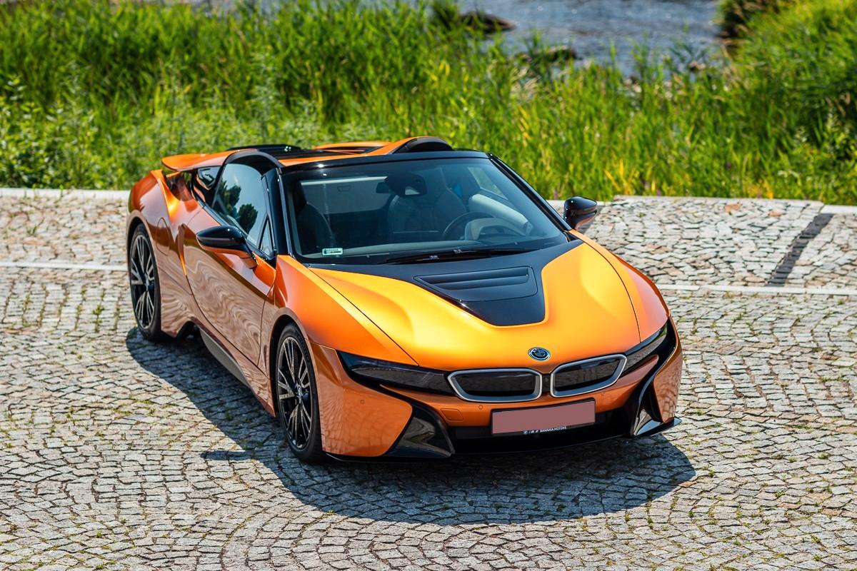 BMW i8 Roadster Basis