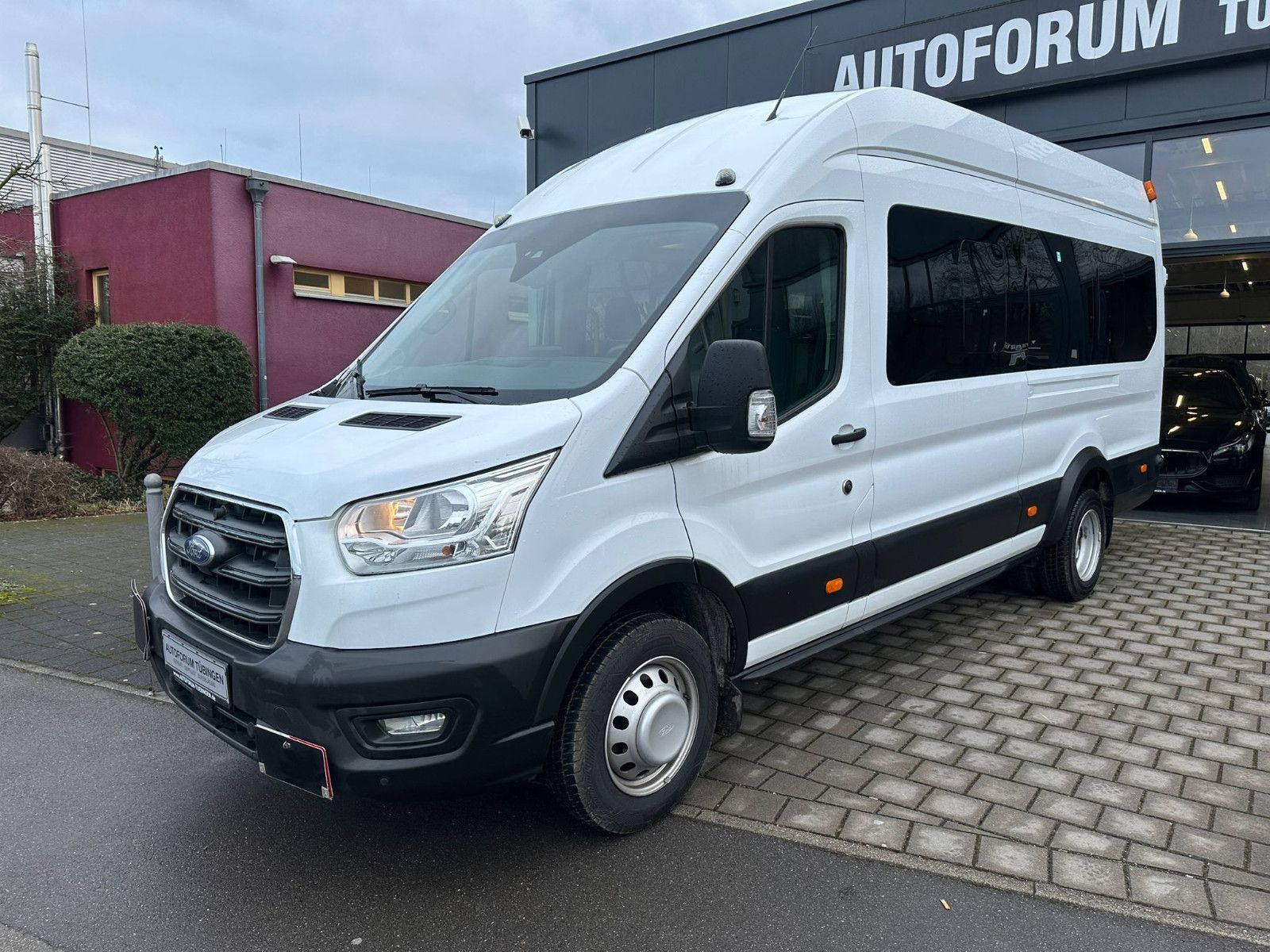 Fahrzeugabbildung Ford Transit 460 L4H3 Bus *17-SItzer*KAMERA*ACC*SPURH