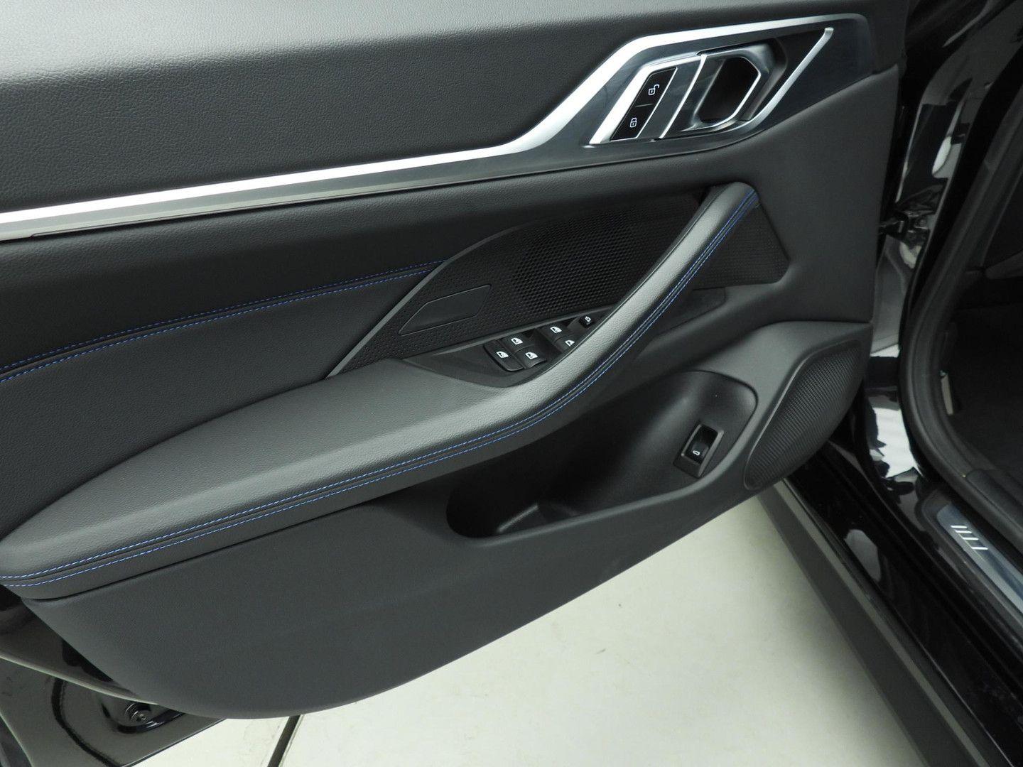 BMW i4 Gran Coupé eDrive40 M-Sportpakket LED n, миниатюра 21
